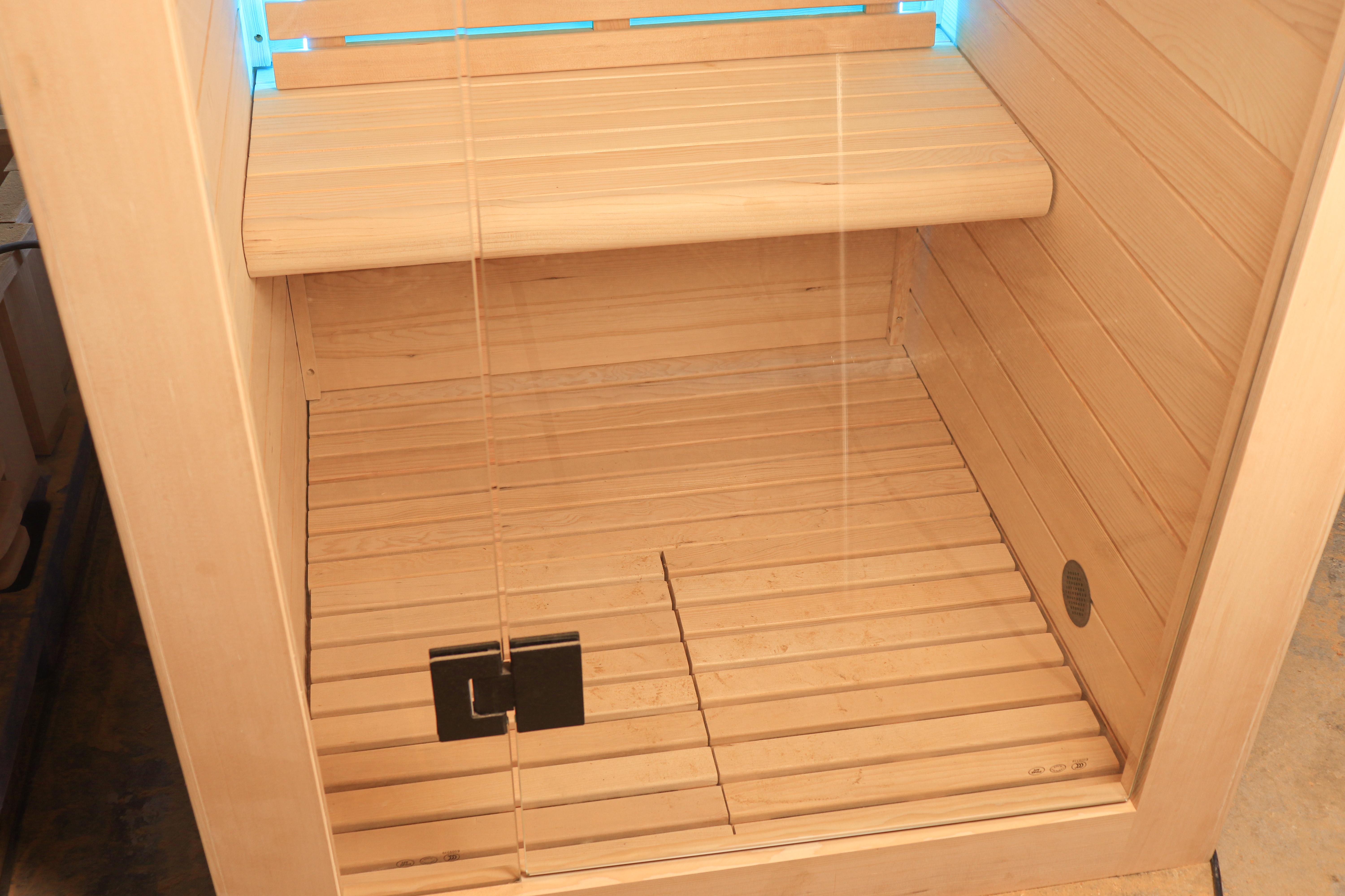 SIP-I054 Traditional Indoor Sauna — 90 × 90 × 190 cm image 3